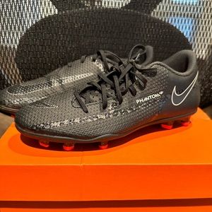 Nike Phantom Soccer Cleats BNWT